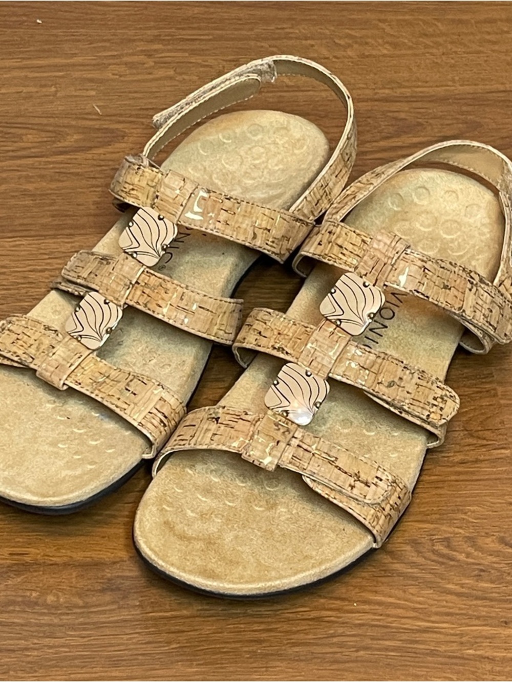 Vionic Women 10 Boho Chic Coastal Amber Adjustable Strap Sandals Cork Finish